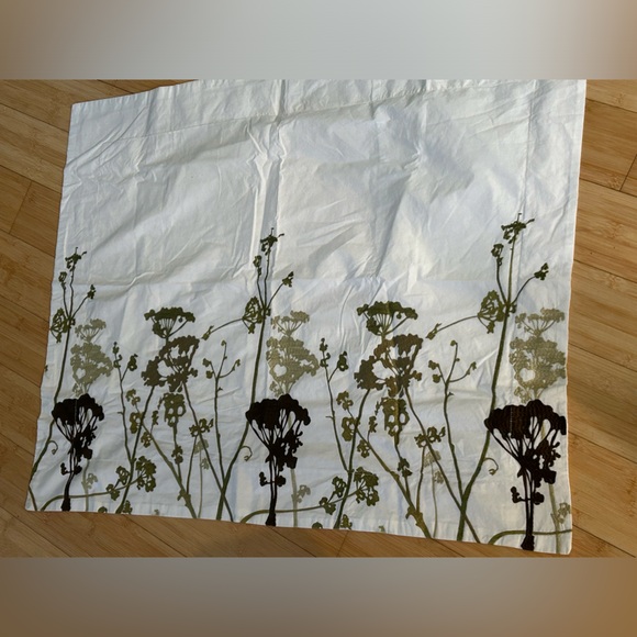 Margaret Muir pillow shams set of two - Picture 1 of 7